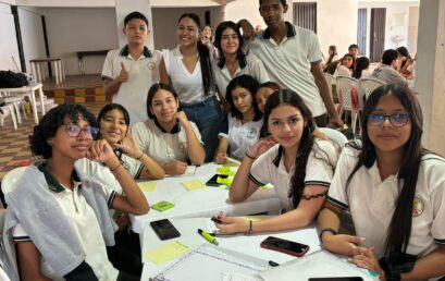 ¡Estudiantes de la I. E. Titán incidiendo en la transformación de realidades!