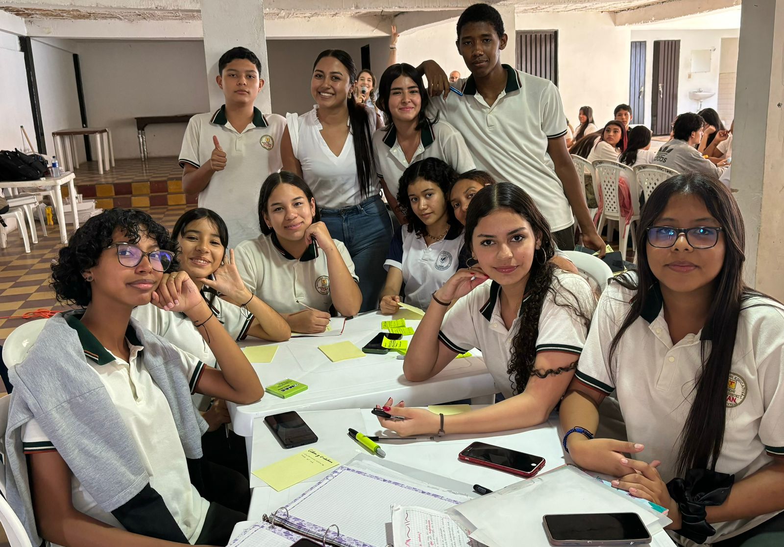 ¡Estudiantes de la I. E. Titán incidiendo en la transformación de realidades!